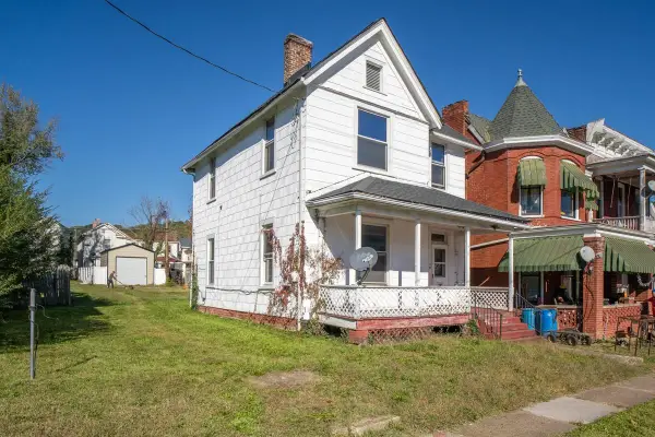 410 Church St, Clifton Forge, VA 24422