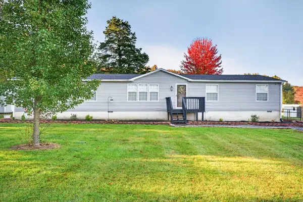 9944 Browns Gap Rd, Grottoes, VA 24441