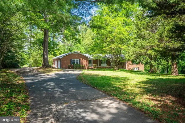 3000 Earlysville Rd, Earlysville, VA 22936