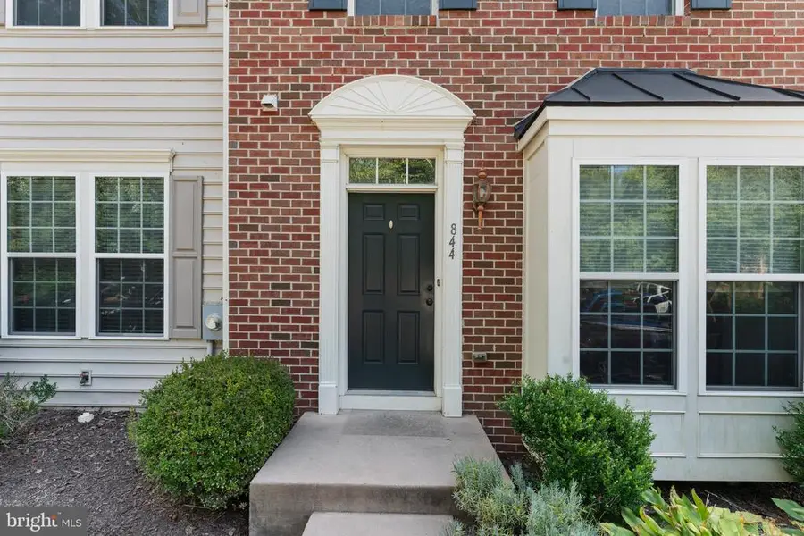 844 Rock Creek Rd, Charlottesville, VA 22903 - Image #2