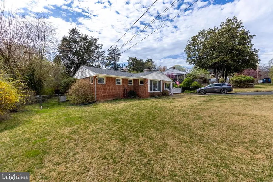 1730 Concord Dr, Charlottesville, VA 22901 - #2