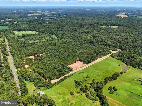 Foxtrot Ln, Rixeyville, VA 22737