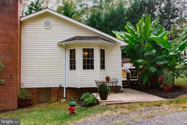 11330 Boston Dr, Boston, VA 22713