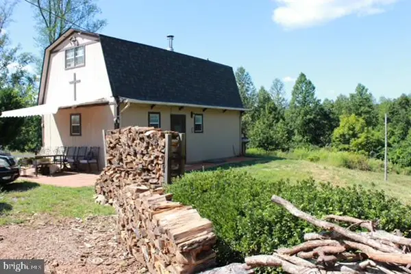 18257 Carter Ln, Brandy Station, VA 22714