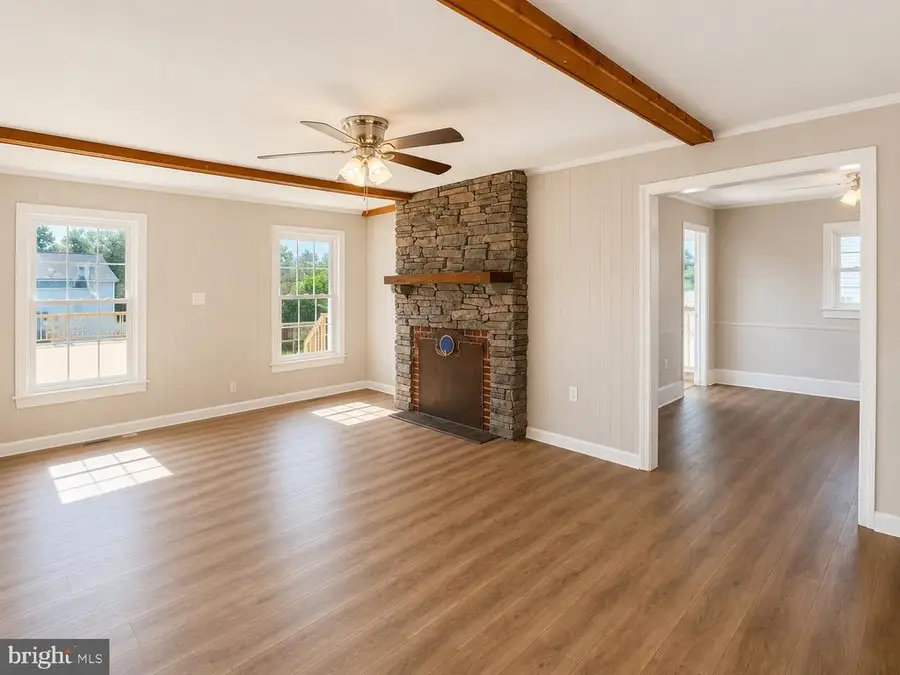 909 Hendrick St, Culpeper, VA 22701 - #3
