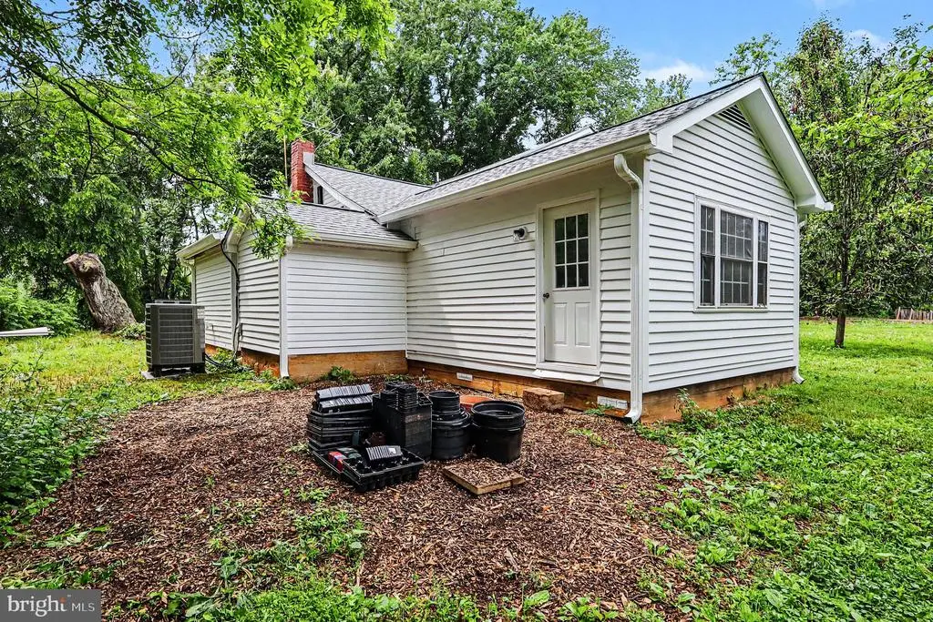 3085 Indian Run Rd, Amissville, VA 20106 - #1