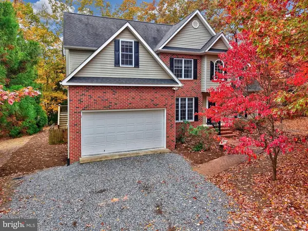 4 Highland Rd, Palmyra, VA 22963