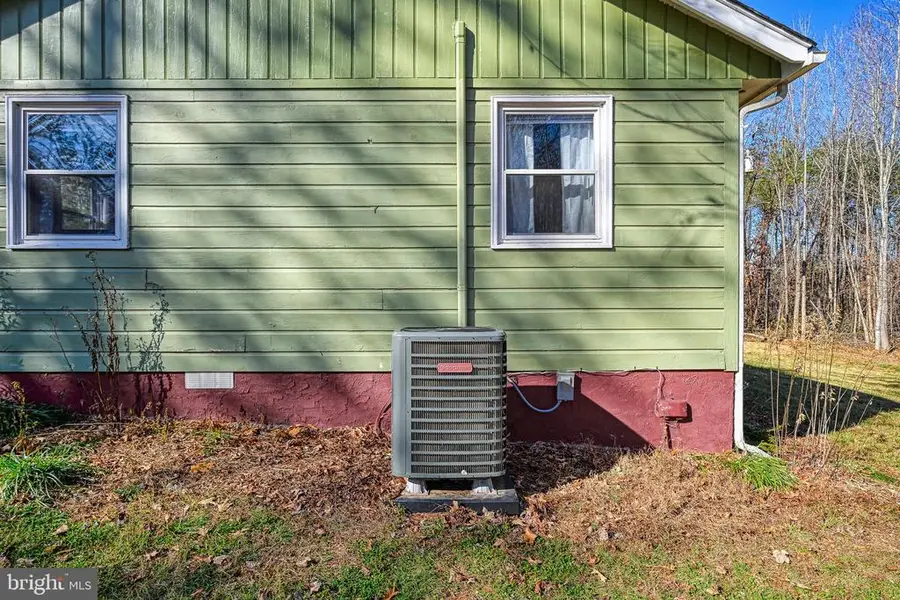 589 Three Chopt Rd, Kents Store, VA 23084 - Image #3