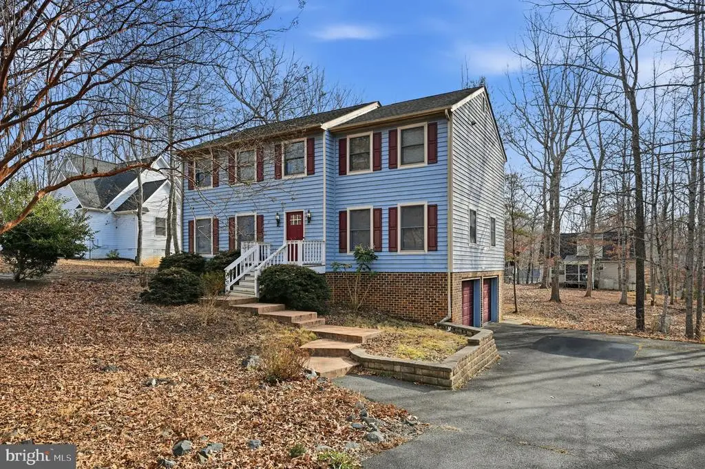 25 Woodlawn Dr, Palmyra, VA 22963 - #1