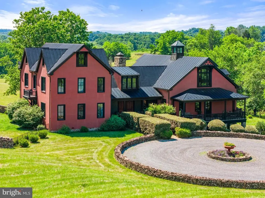 9425 Blackpond Ln, Delaplane, VA 20144 - #1