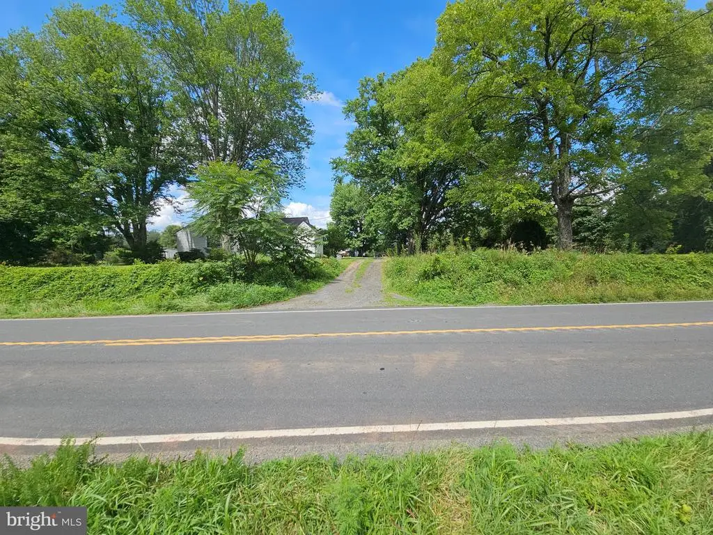 11145 Brent Town Rd, Catlett, VA 20119 - #1