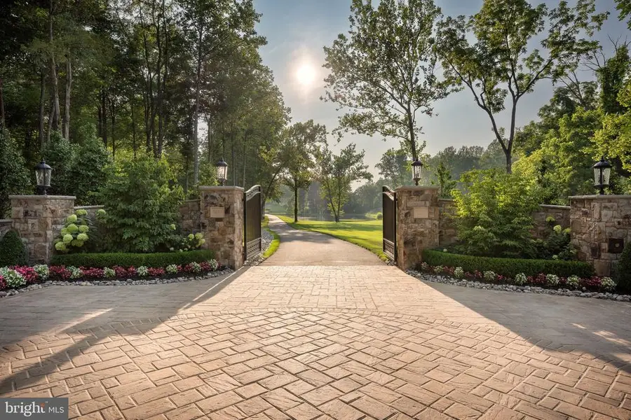 7484 Wilson Rd, Warrenton, VA 20186 - Image #2