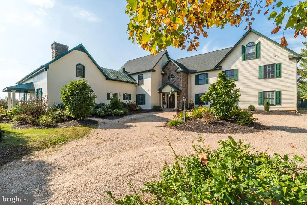 5024 Leeds Manor Rd, Hume, VA  - #1