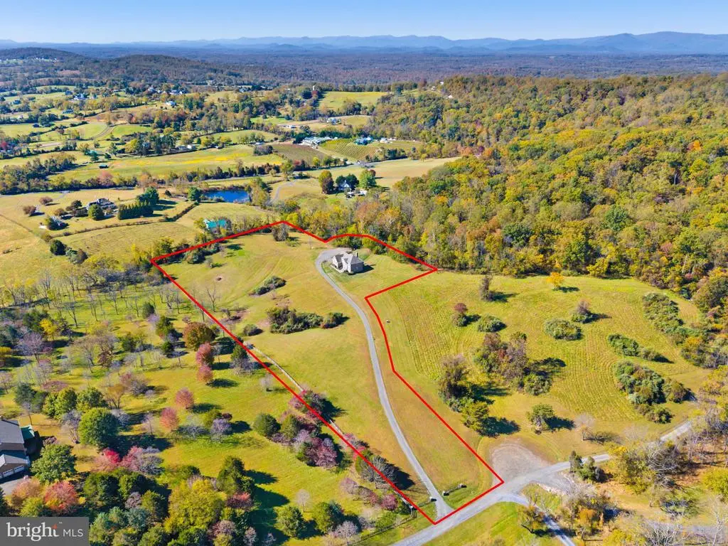 6576 Timothy Ln, Warrenton, VA 20186 - #1