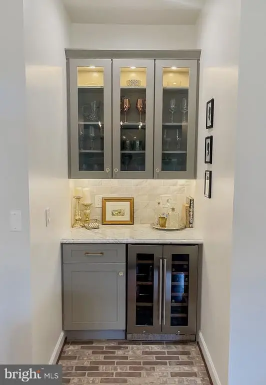 6576 Timothy Ln, Warrenton, VA 20186 - #3