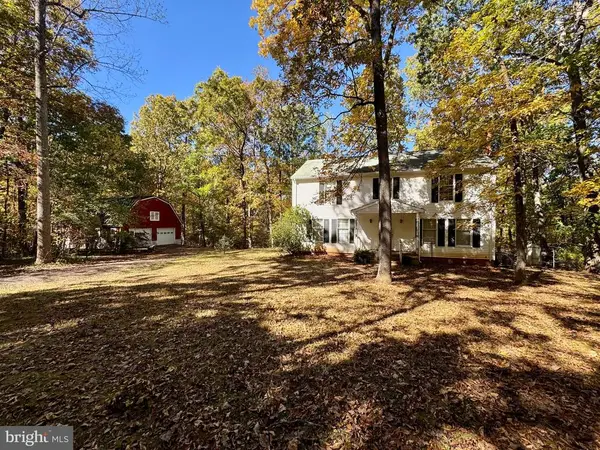 8742 Hunt Trl, Warrenton, VA 