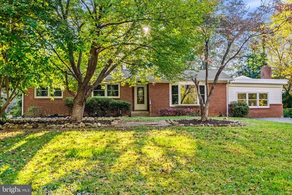 6741 Maxwell Ave, Warrenton, VA 