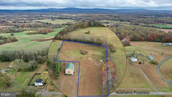 7035 Leeds Manor, Marshall, VA 