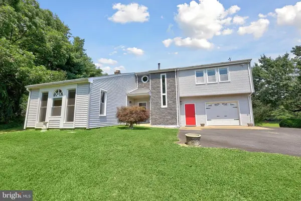 9235 Lees Ridge Rd, Warrenton, VA 20186