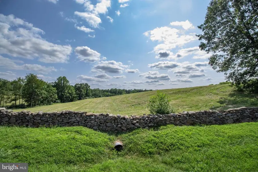 Clarendon Farm Dr, Marshall, VA  - Image #2