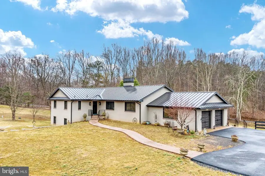 7464 Wilson Rd, Warrenton, VA 20186 - #2