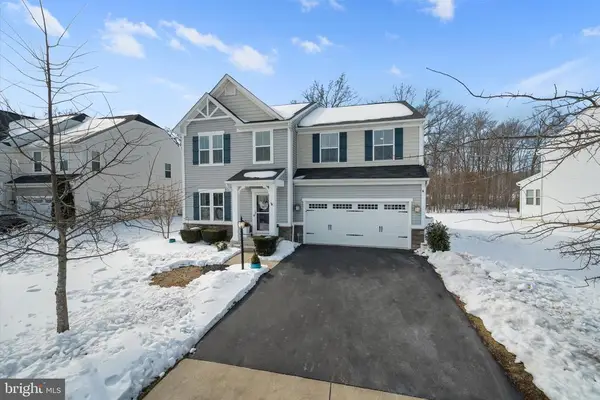 6841 Lake Anne Ct, Warrenton, VA 