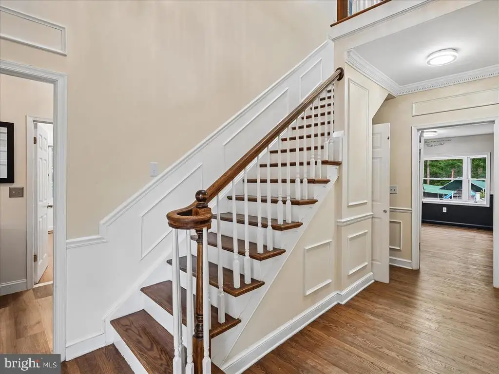 9935 Highland Dr, Marshall, VA 20115 - #1