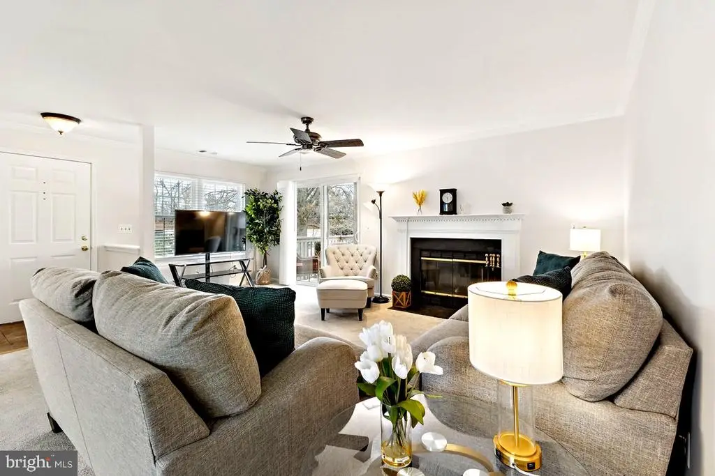 219 Fernwood Pl, Warrenton, VA 20186 - #1