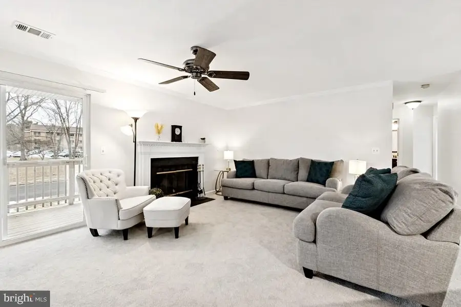 219 Fernwood Pl, Warrenton, VA 20186 - #3