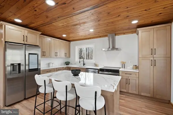 9844 Timber Hts, Marshall, VA 