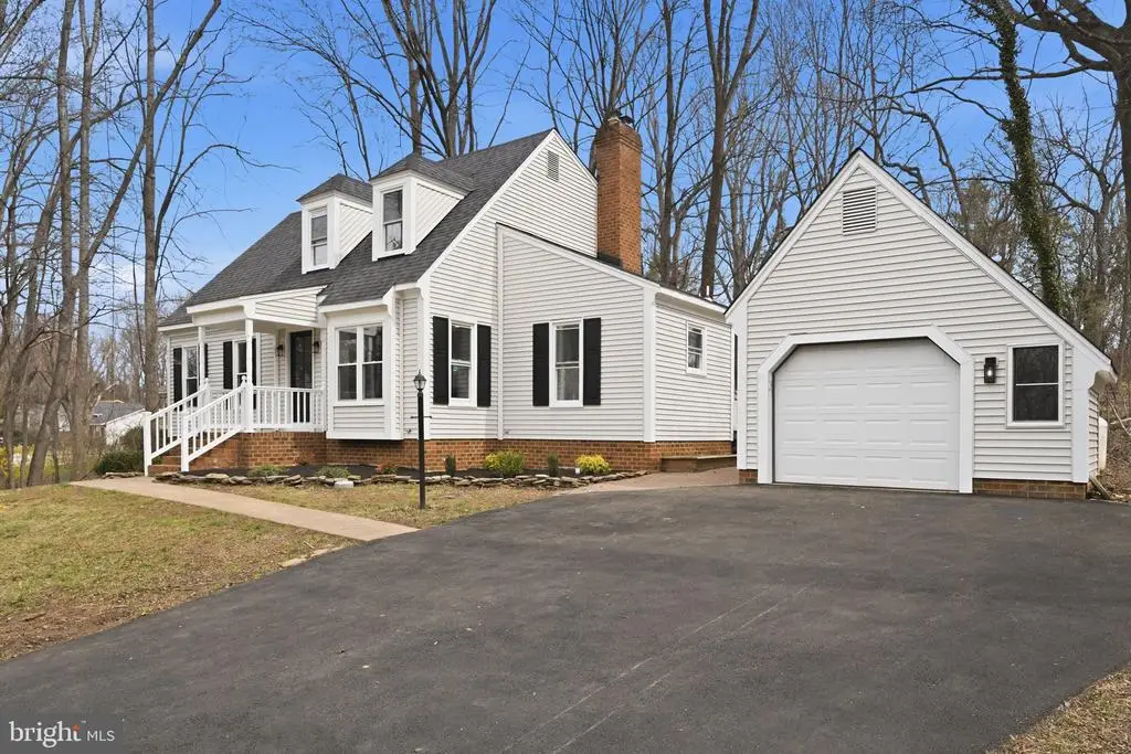 7087 Westmoreland Dr, Warrenton, VA 20187 - #1