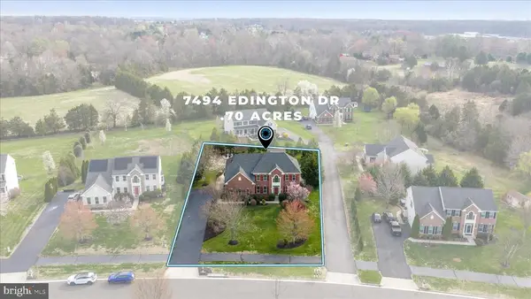 7494 Edington Dr, Warrenton, VA 20187
