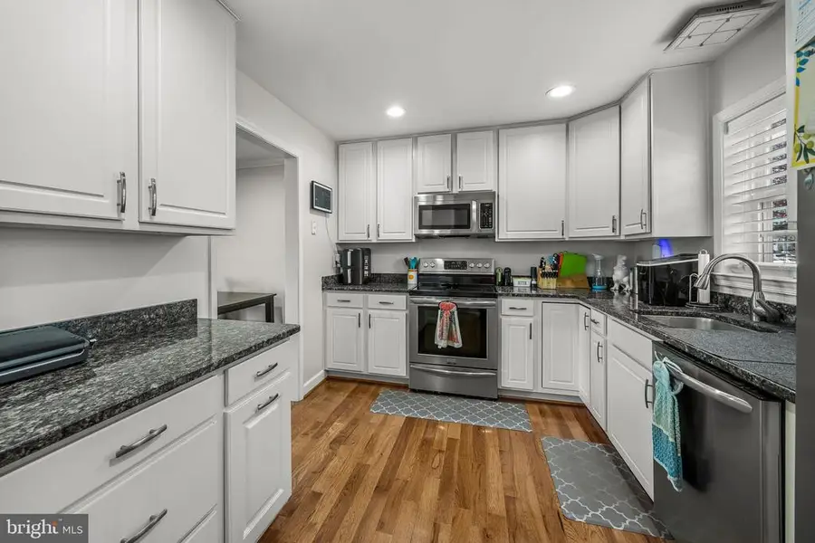 202 Leeds Ct E, Warrenton, VA 20186 - #3