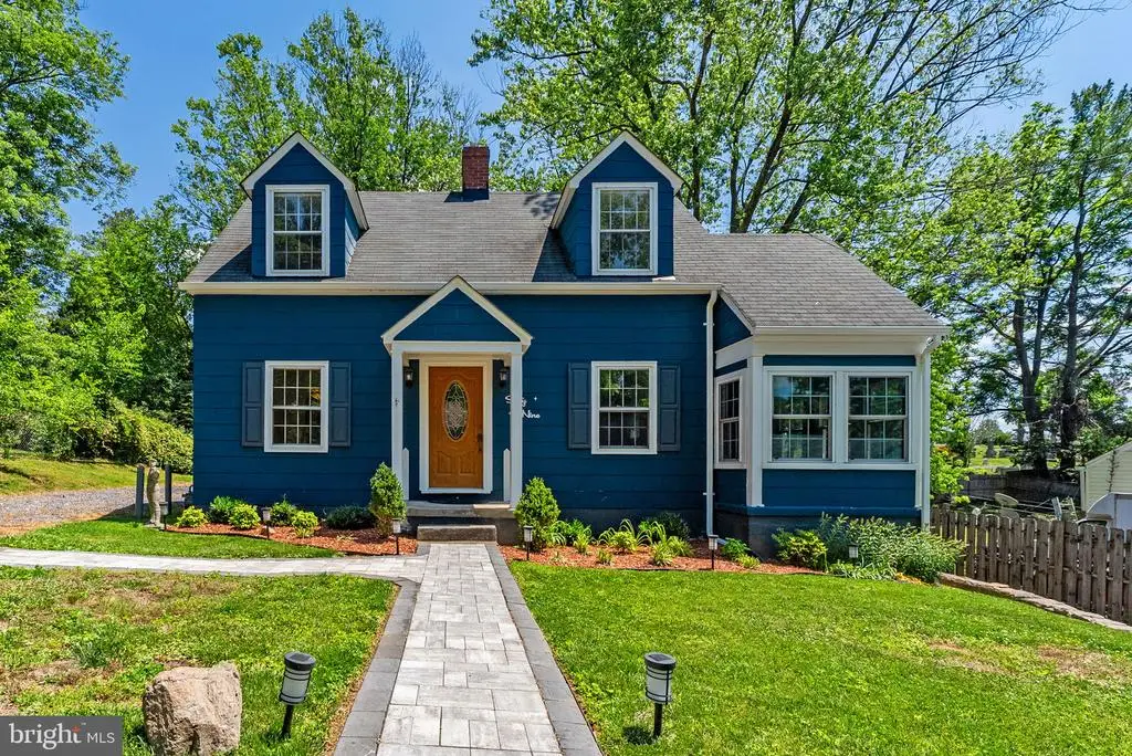 69 Moffett Ave, Warrenton, VA 20186 - #1