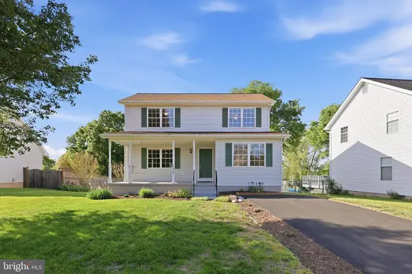 7020 Helm Dr, Remington, VA 22734