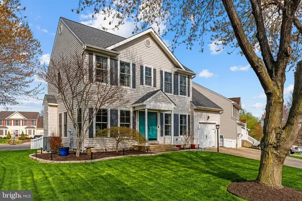 233 Breezewood Dr, Warrenton, VA 20186