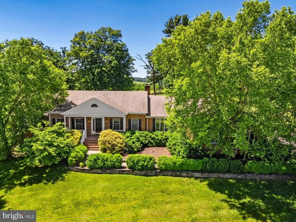 1310 Delaplane Grade Rd, Upperville, VA 20184 - #1
