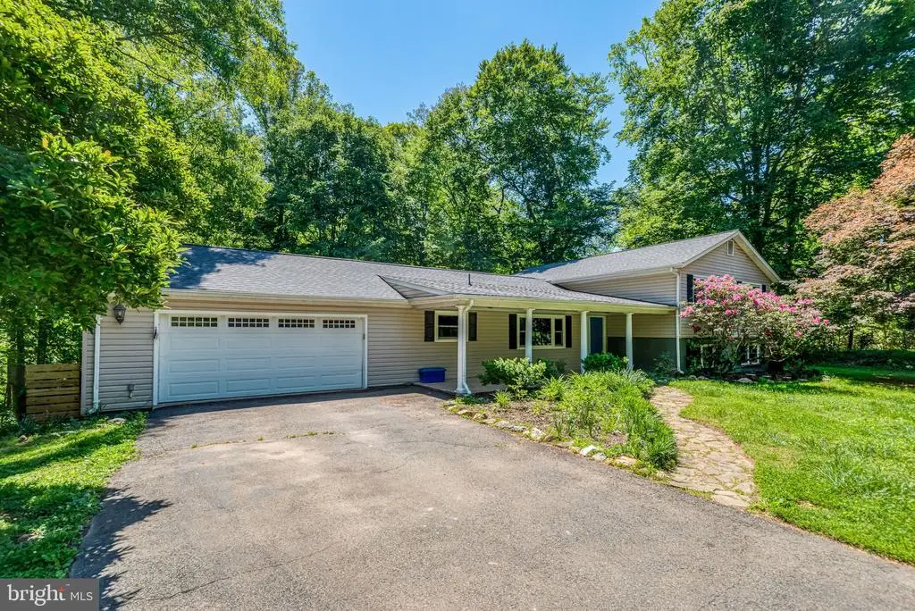 7199 Mill Run Dr, Warrenton, VA 20187 - #1