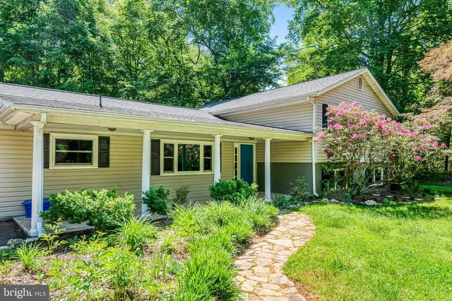 7199 Mill Run Dr, Warrenton, VA 20187 - #2