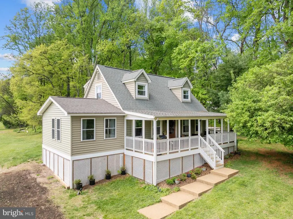 10444 Willowspring Ln, Warrenton, VA 20186 - #1