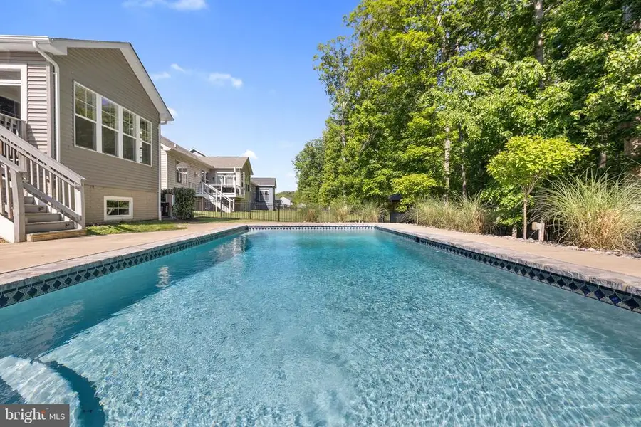 4853 Point Rd, Warrenton, VA 20187 - #3