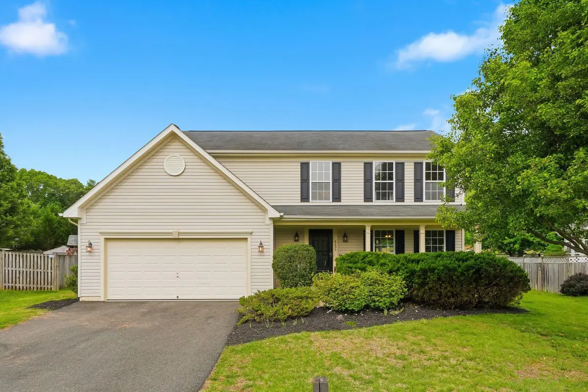 6686 Clarkes Meadow Dr, Bealeton, VA 22712 - #1
