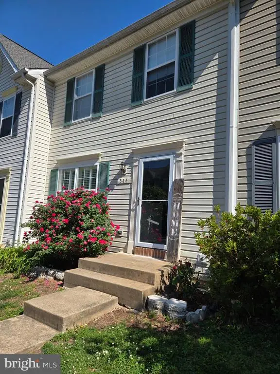 544 Highland Towne Ln, Warrenton, VA 20186