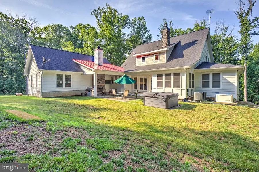 3411 Fenny Hill Rd, Delaplane, VA 20144 - #2