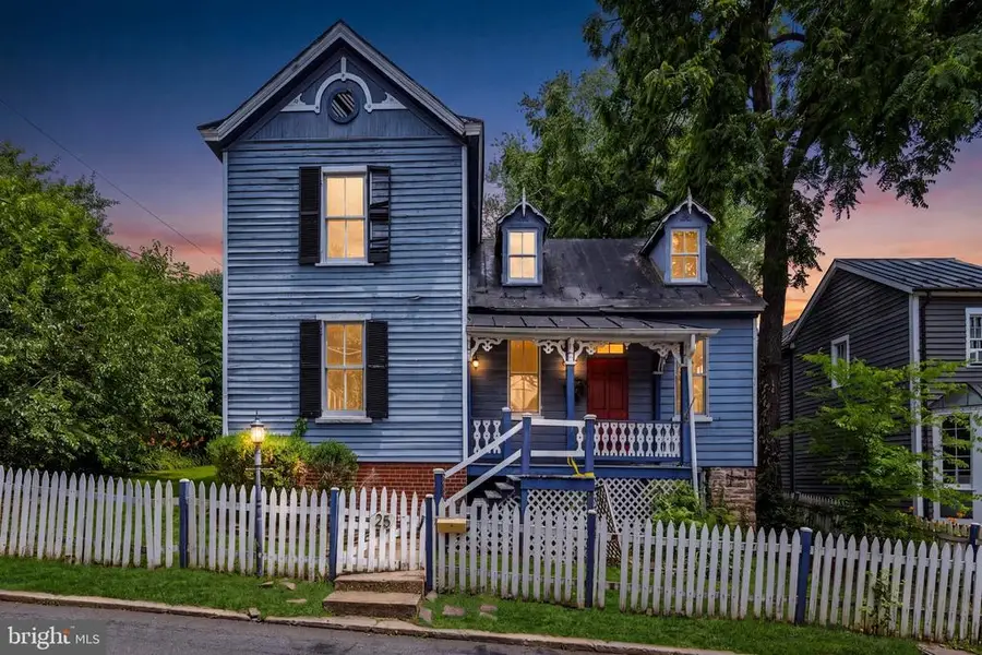 25 6th St N, Warrenton, VA 20186 - #2