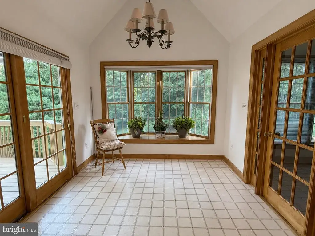 7386 Stuart, Warrenton, VA 20187 - #1