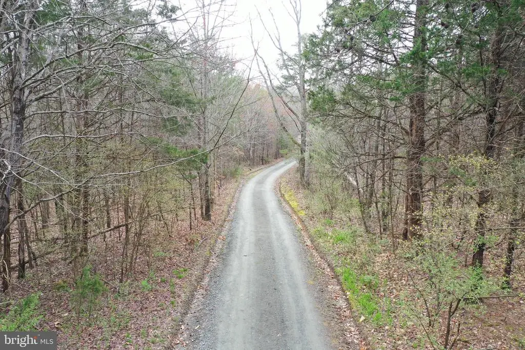 Oakland Rd, Louisa, VA 23093 - Image #1