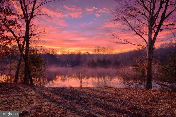 Lakeshore Dr N, Louisa, VA 23093