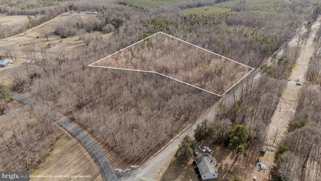 82 Cosner Rd, Louisa, VA 23093 - #1