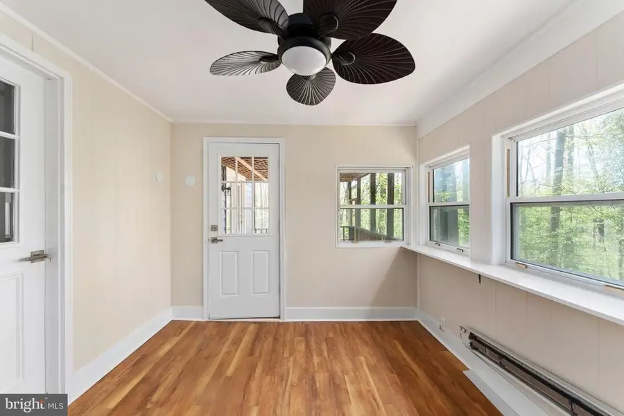 2367 Lakeshore Dr N, Louisa, VA 23093 - #3